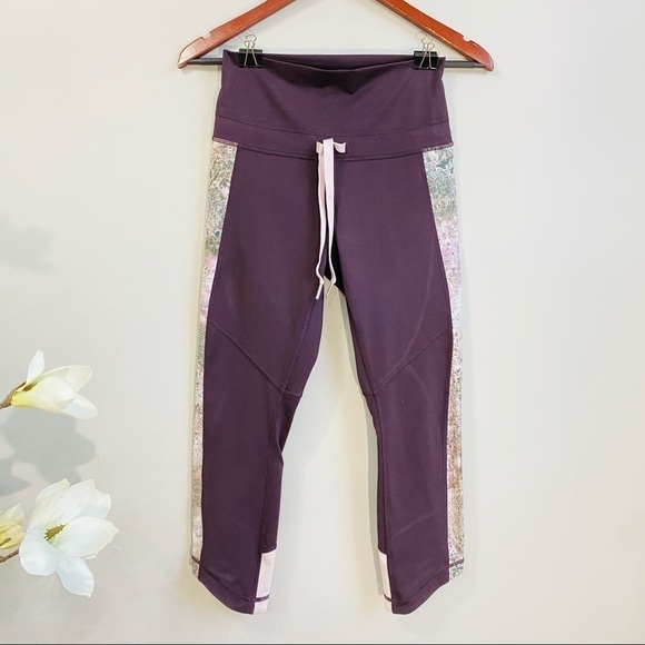 Lululemon Retreat 7/8 leggings J127 - Picture 7 of 12